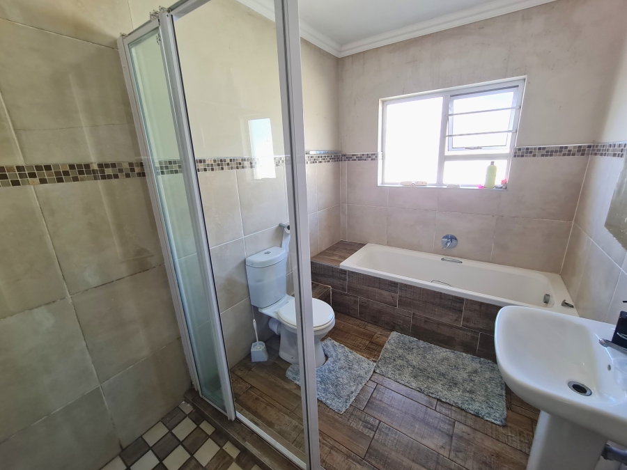 3 Bedroom Property for Sale in Fountains Estate Eastern Cape